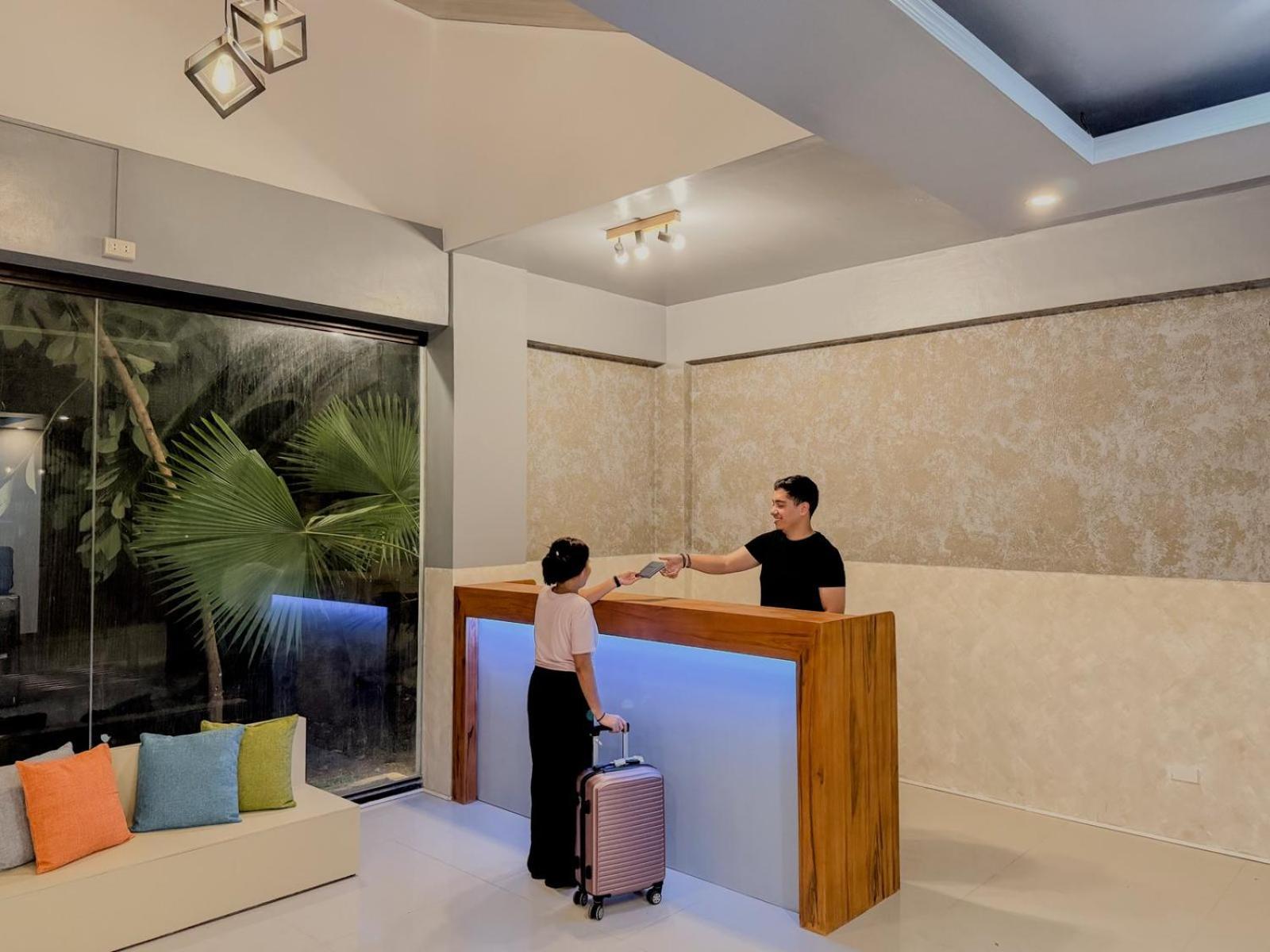 Goofy Ants Hostel Puerto Princesa Екстер'єр фото