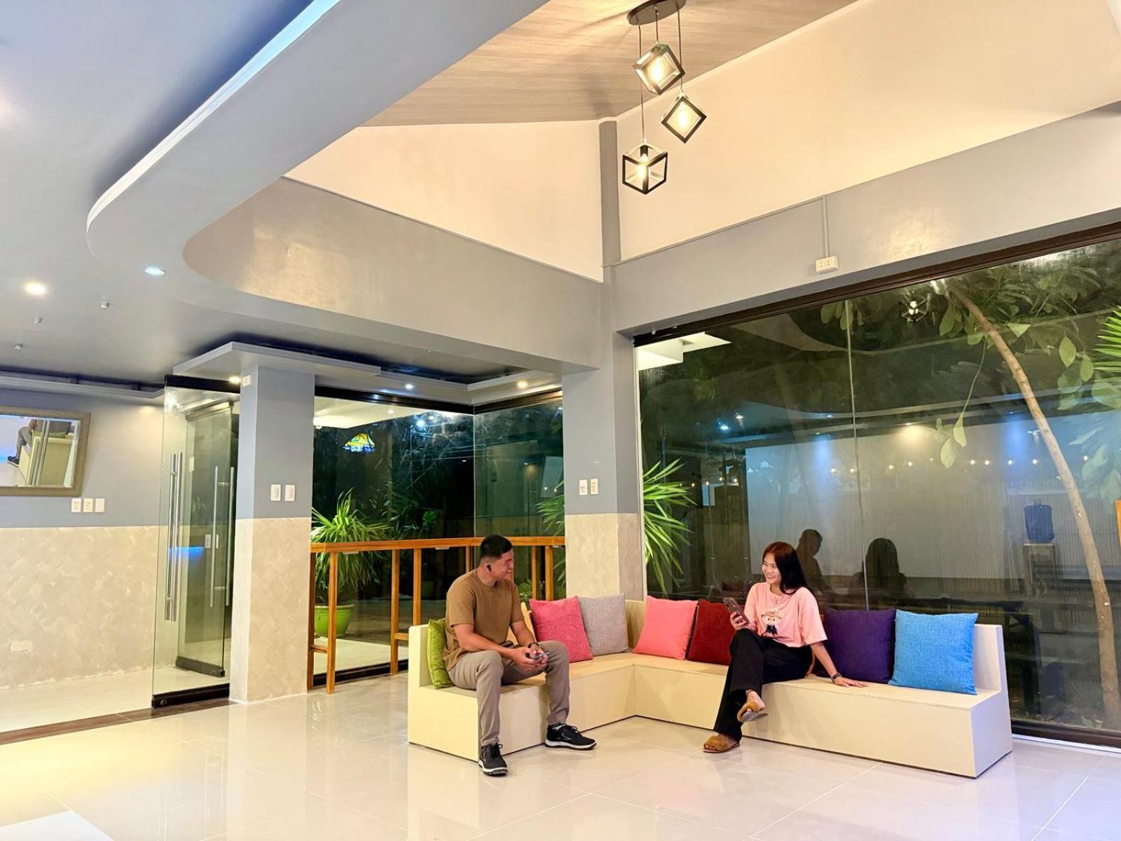 Goofy Ants Hostel Puerto Princesa Екстер'єр фото