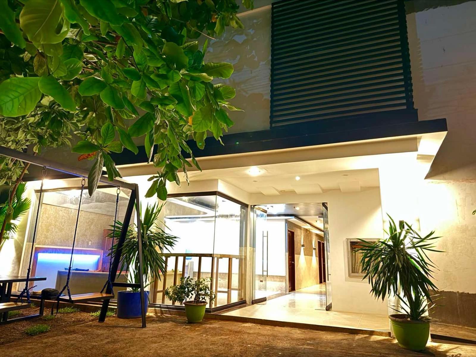 Goofy Ants Hostel Puerto Princesa Екстер'єр фото